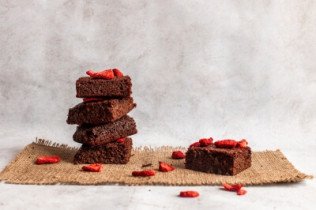 Itt az új kedvenc sütid: Gluténmentes Csokis bögrés brownie! borítókép
